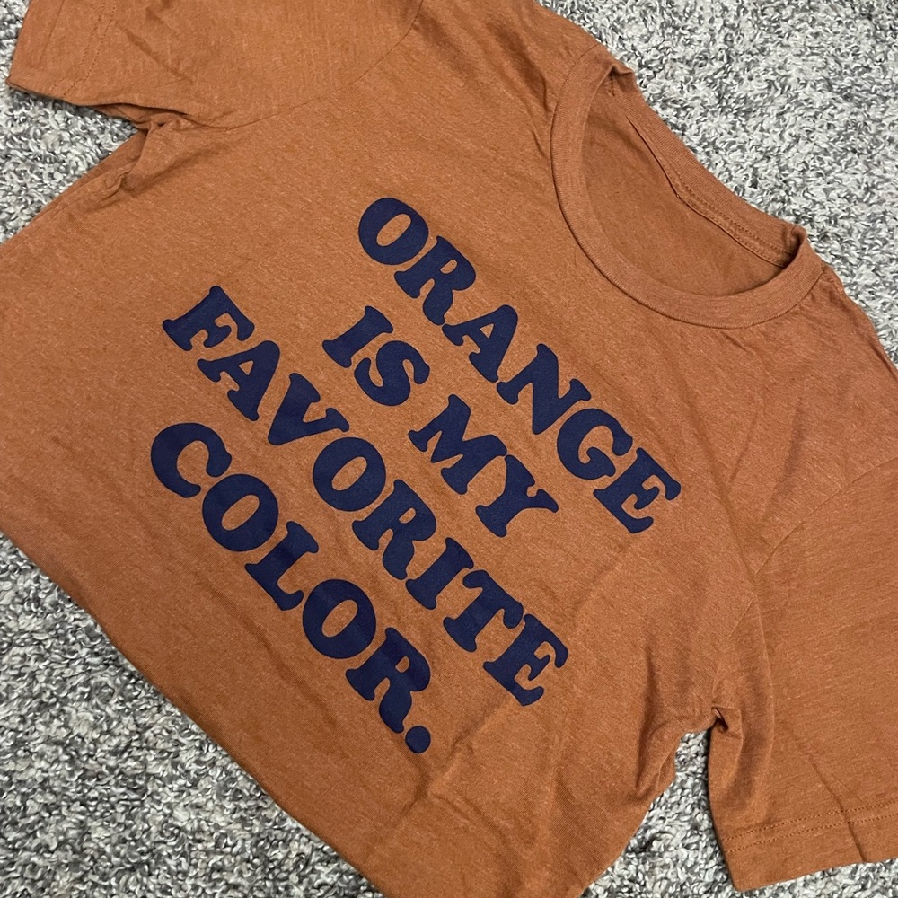 Orange tee